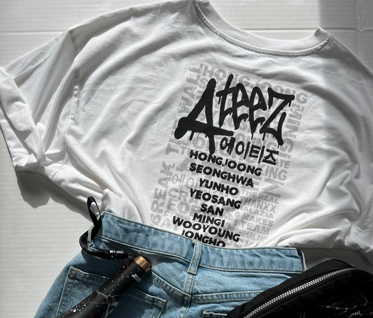 "8 makes 1 team" ATEEZ T-shirt